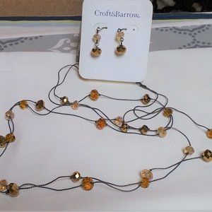 Necklace and earring set